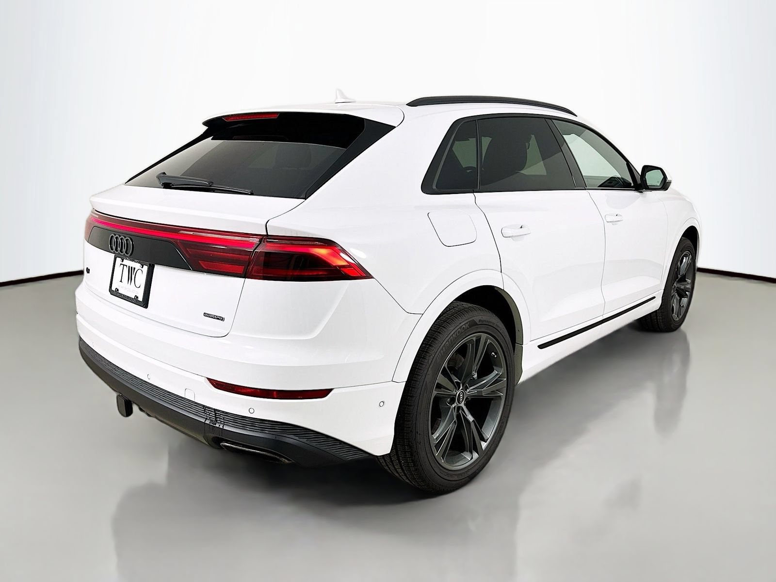 New 2026 Audi Q8 Premium AWD/4WD image 5