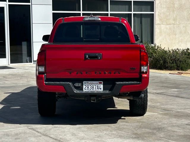 Used 2019 Toyota Tacoma TRD Sport w/ Technology Package image 7