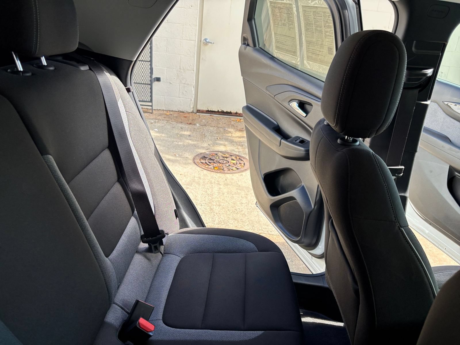 Used 2025 Chevrolet TrailBlazer LT FWD image 32