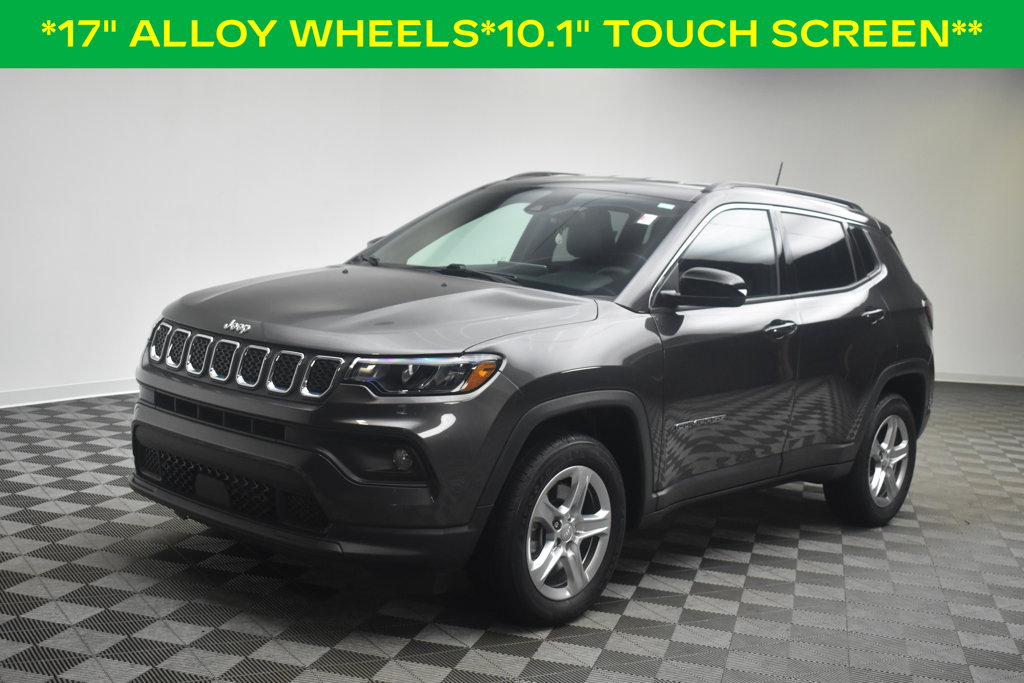 Certified 2023 Jeep Compass Latitude AWD/4WD image 2