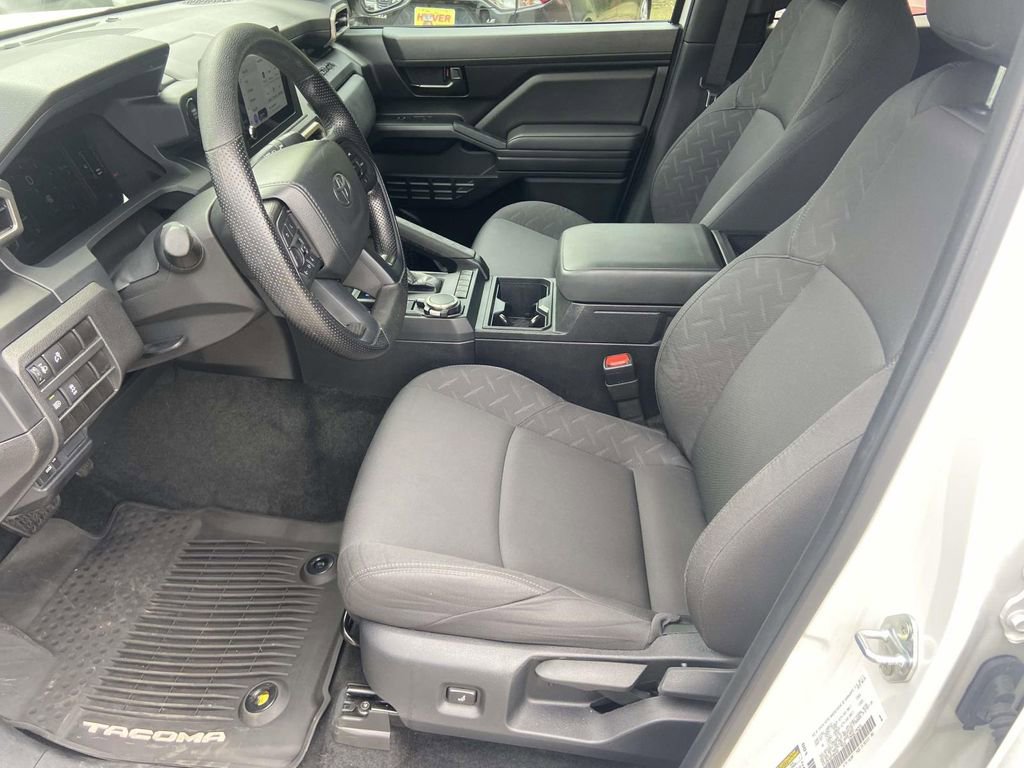 Used 2024 Toyota Tacoma SR image 17