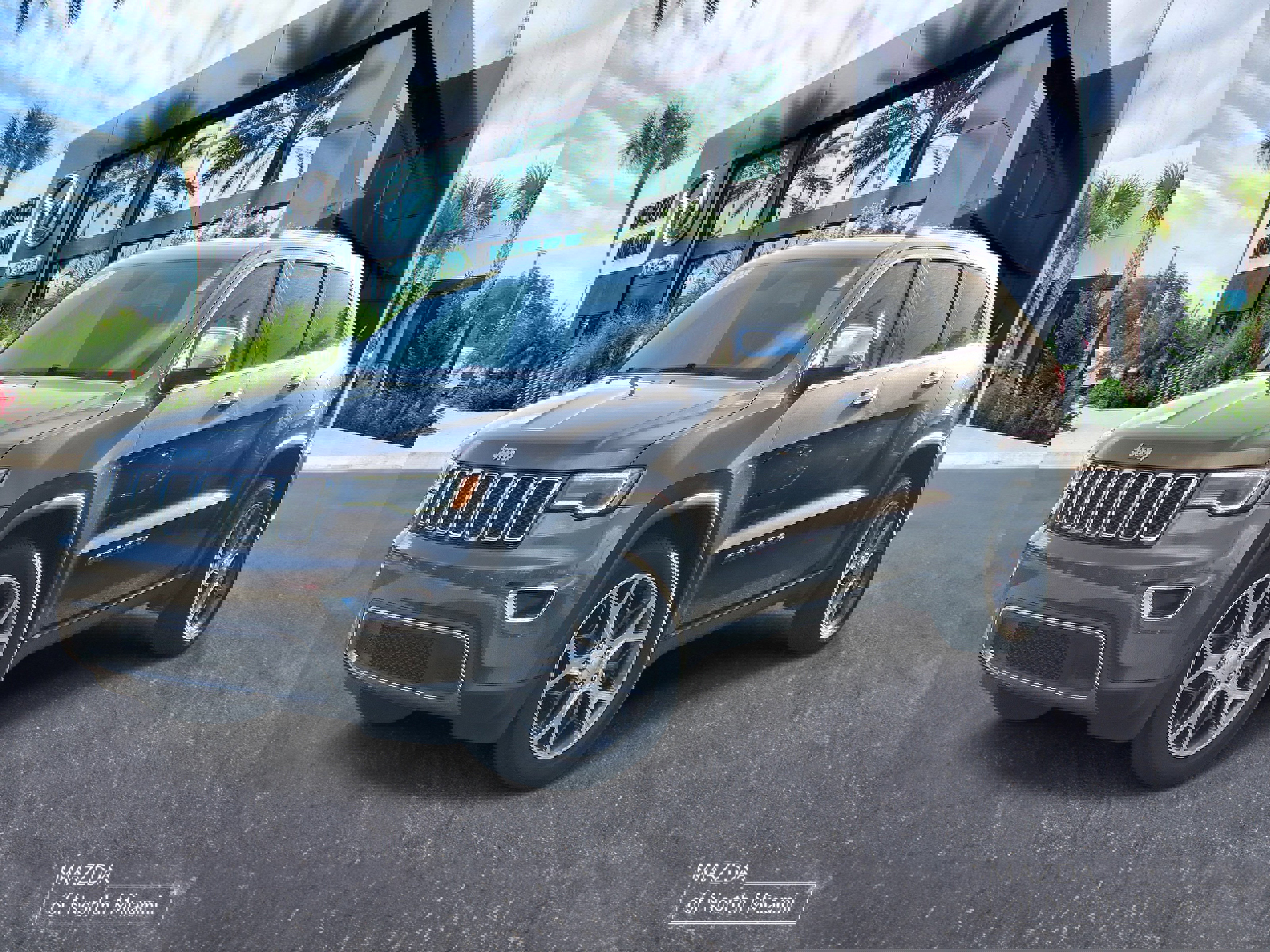 Used 2020 Jeep Grand Cherokee Limited w/ Premium Lighting Group image 1