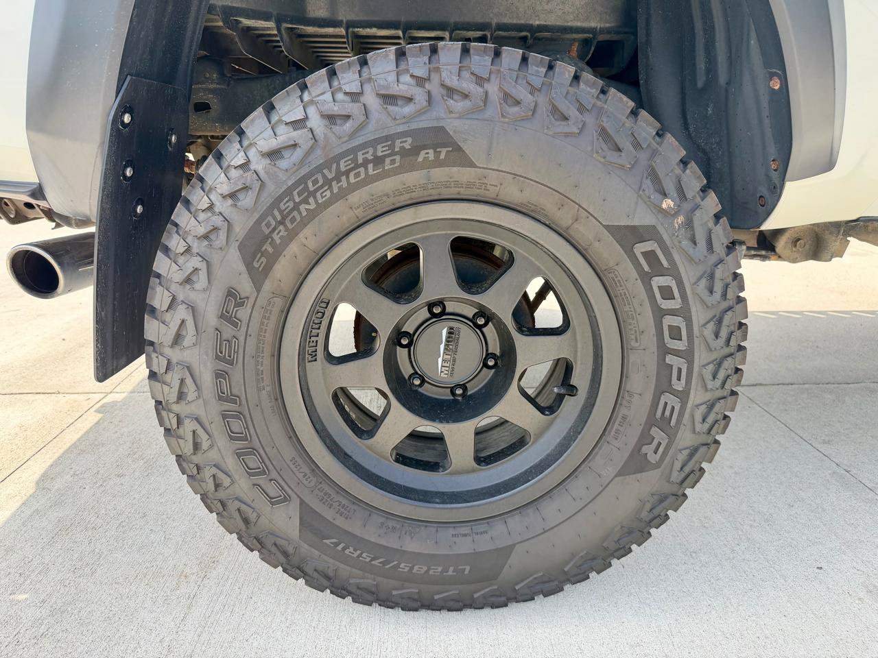 Used 2021 Toyota Tacoma TRD Off-Road w/ Technology Package AWD/4WD image 39