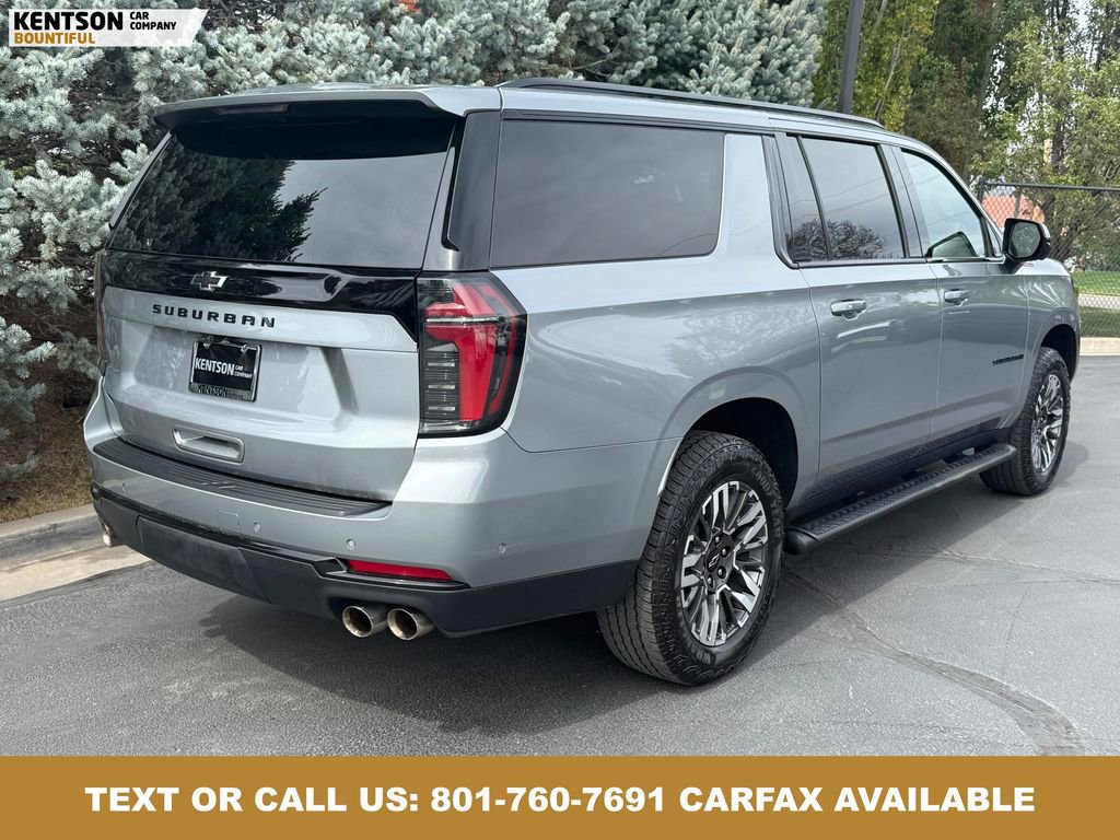Used 2025 Chevrolet Suburban Z71 image 8
