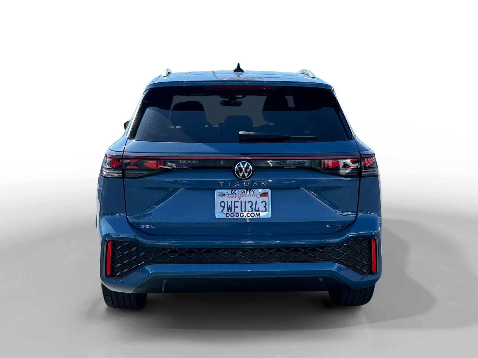 Certified 2025 Volkswagen Tiguan SEL R-Line AWD/4WD image 4