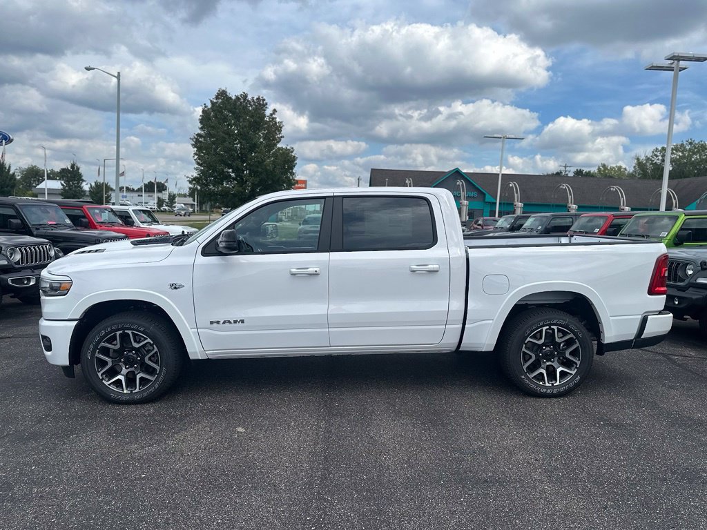 New 2027 RAM 1500 Laramie w/ Sport Appearance Package AWD/4WD image 12