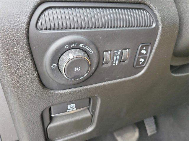 Used 2023 Jeep Wagoneer Series III w/ Preferred Equipment Group image 34