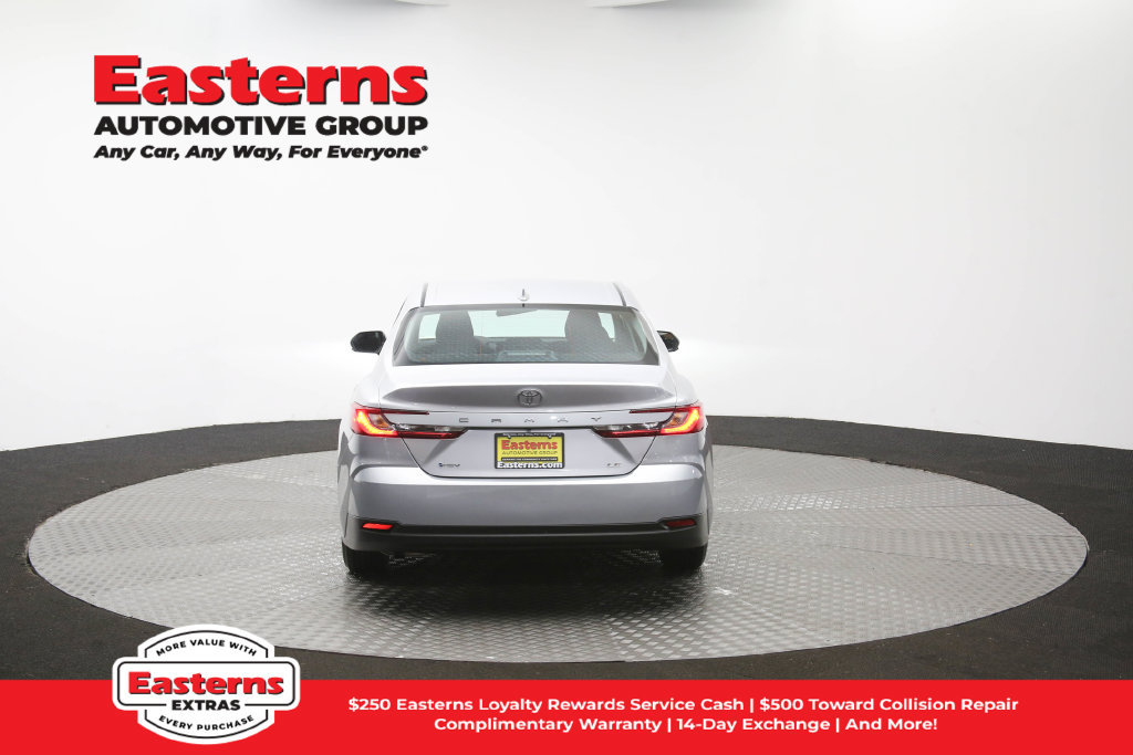 Used 2025 Toyota Camry LE FWD image 38