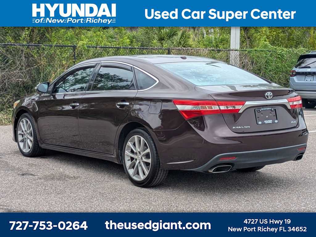 Used 2015 Toyota Avalon XLE Touring FWD image 3