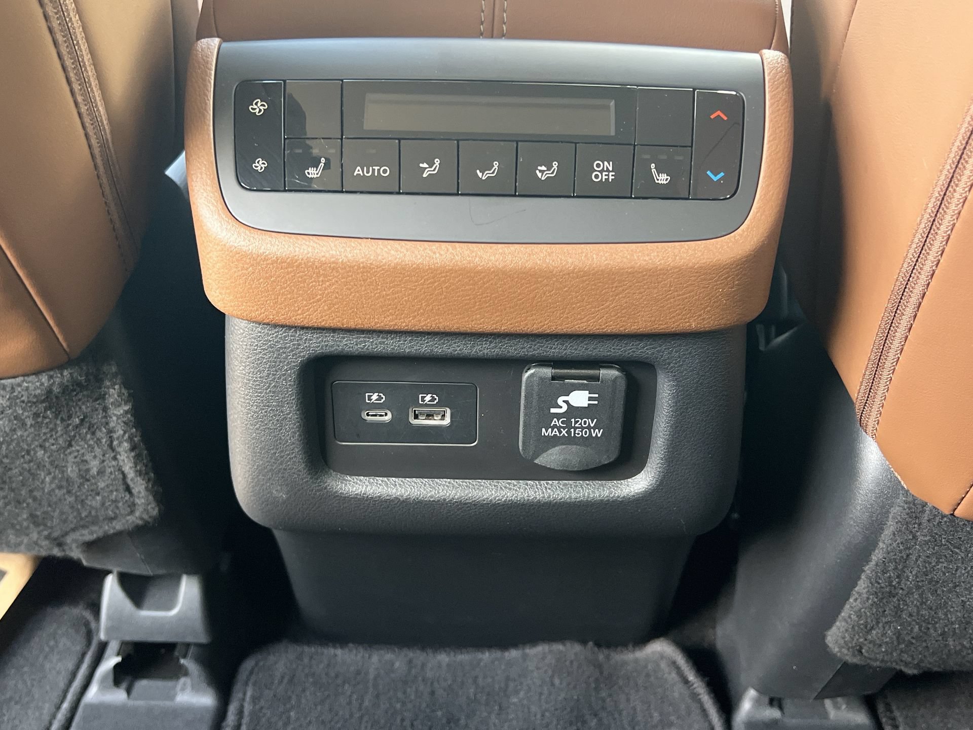 Certified 2025 Nissan Pathfinder Platinum w/ Cargo Package AWD/4WD image 23