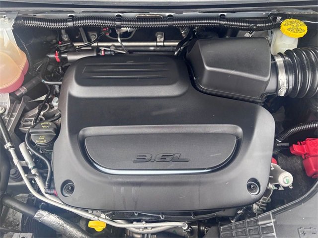 Certified 2023 Chrysler Pacifica Touring-L image 29