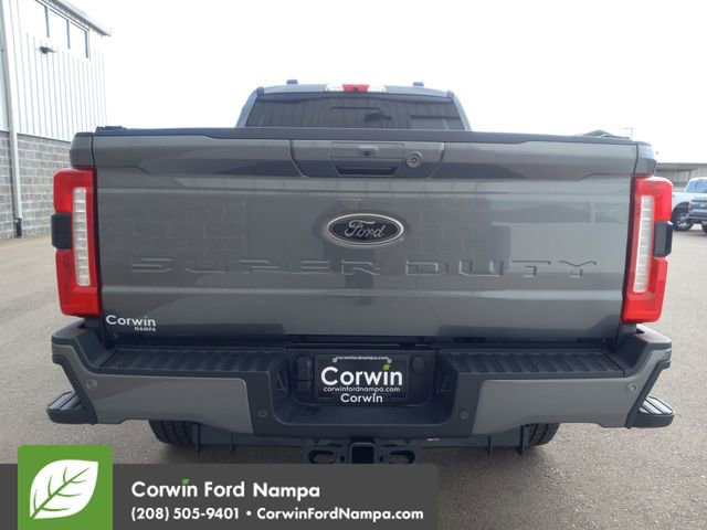 New 2026 Ford F250 Lariat w/ Black Appearance Package AWD/4WD image 4