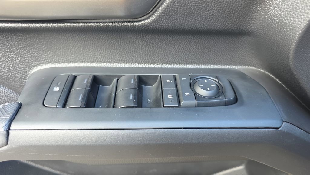 Used 2025 Toyota Tacoma TRD Sport image 24