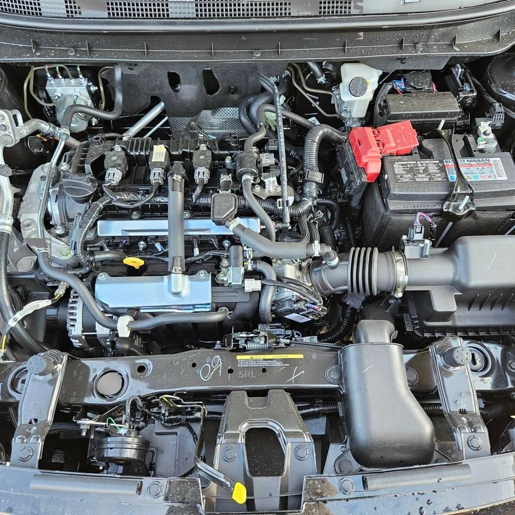 Used 2025 Nissan Kicks Play S FWD image 17