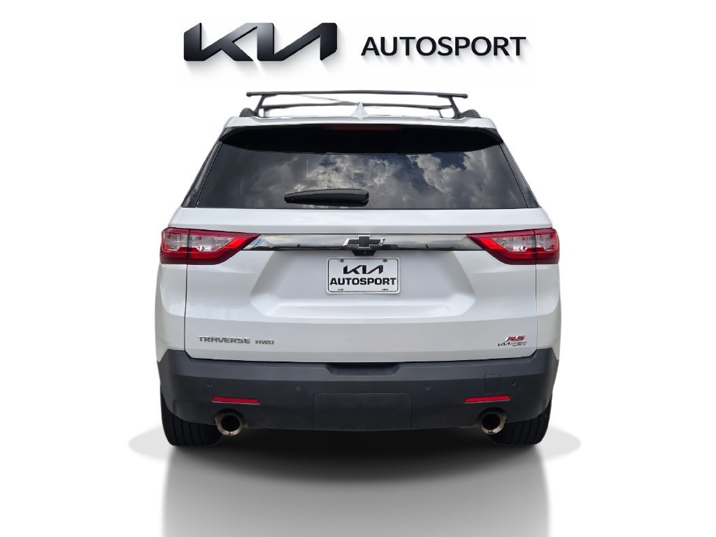 Used 2019 Chevrolet Traverse RS w/ LPO, 'HIT The Road' Package AWD/4WD image 9