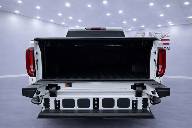 Used 2023 GMC Sierra 1500 AT4 w/ AT4 Preferred Package image 9