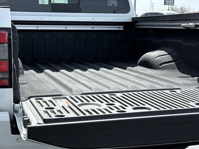 Certified 2023 Nissan Frontier SV w/ Technology Package AWD/4WD image 10