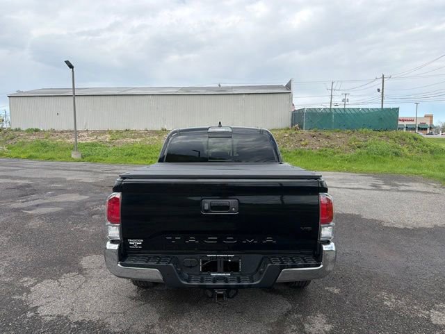 Used 2023 Toyota Tacoma TRD Off-Road AWD/4WD image 4