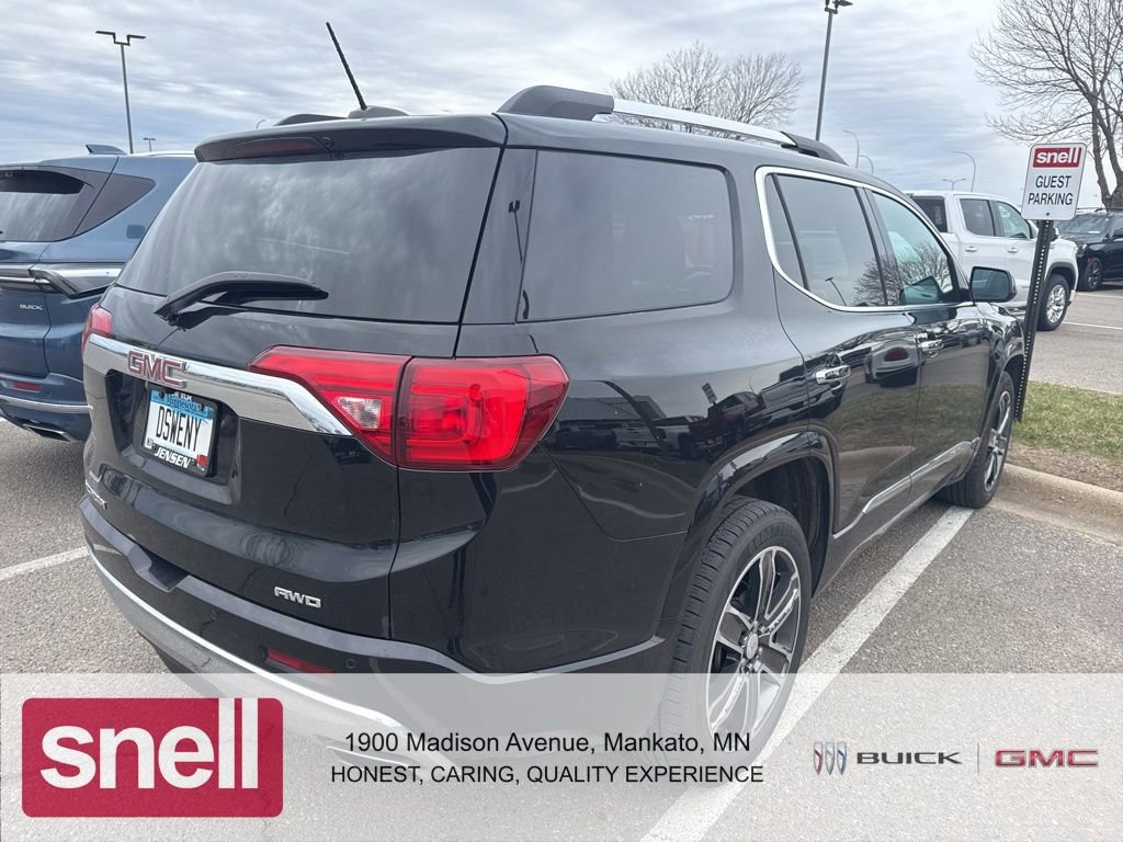 Used 2017 GMC Acadia Denali w/ Technology Package image 3