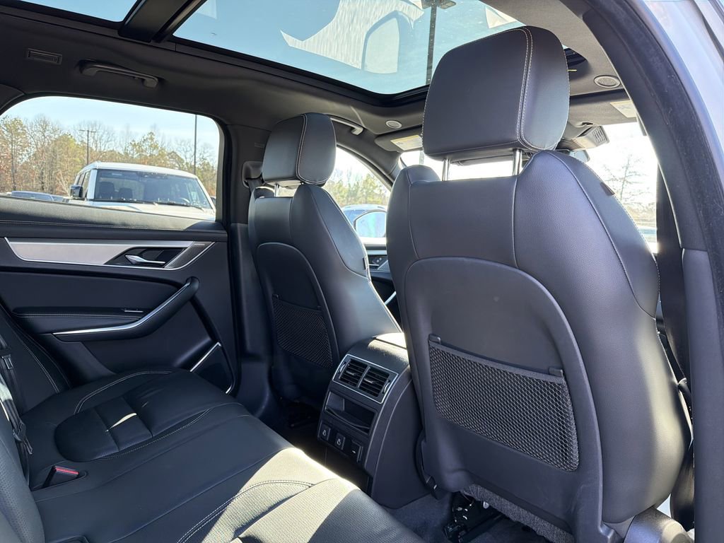 Used 2025 Jaguar F-PACE R-Dynamic S image 18