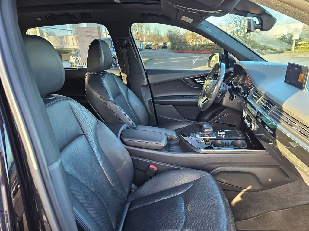 Used 2018 Audi Q7 3.0T Prestige image 11