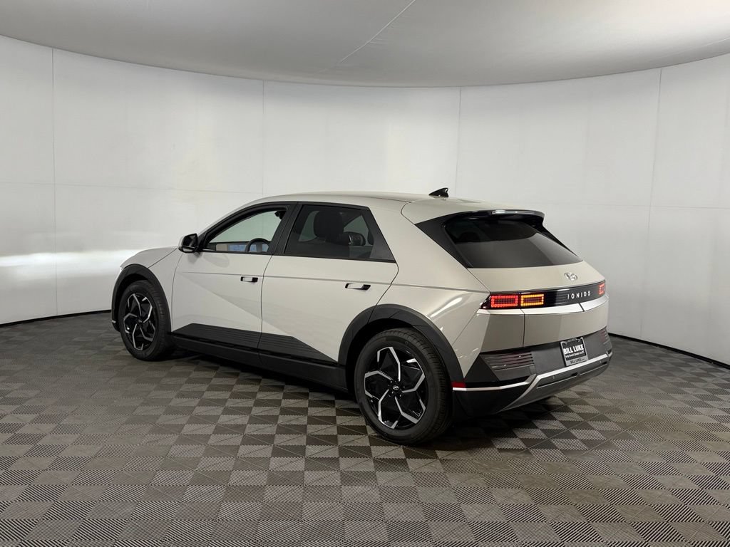 Used 2024 Hyundai Ioniq 5 SEL RWD image 9