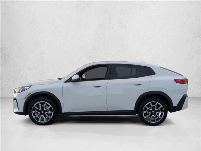 Used 2025 BMW X2 xDrive28i w/ Technology Package image 9