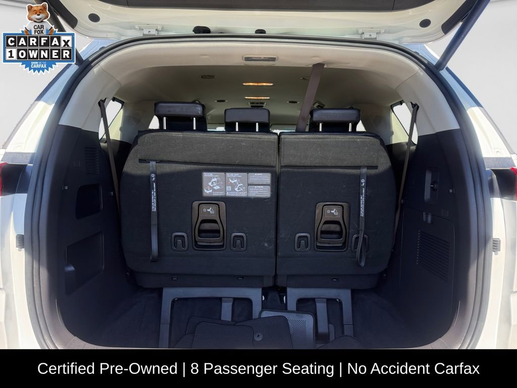 Used 2024 Kia Carnival EX image 18
