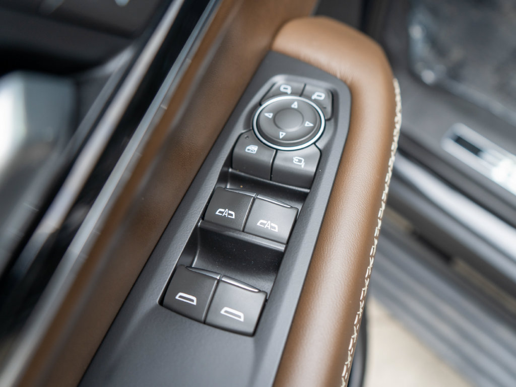 Certified 2025 GMC Yukon XL Denali Ultimate AWD/4WD image 22