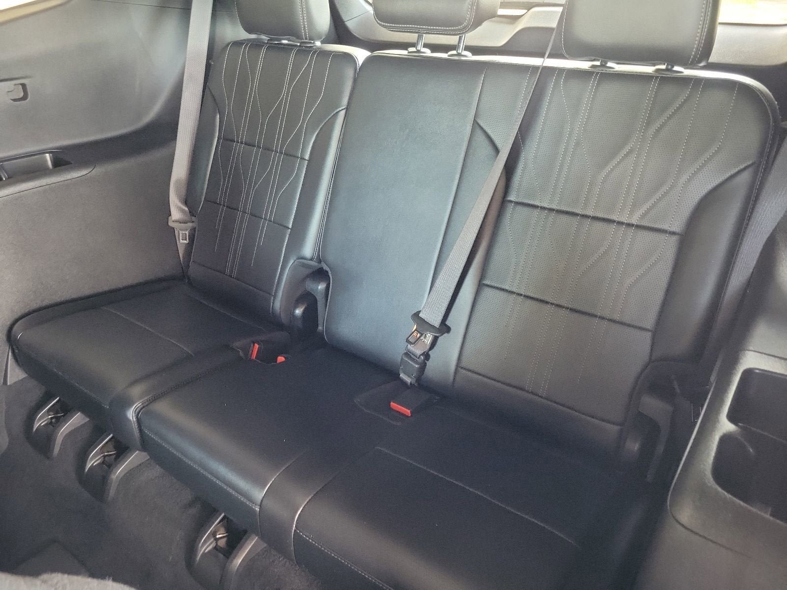 Used 2026 Buick Enclave Avenir FWD image 15