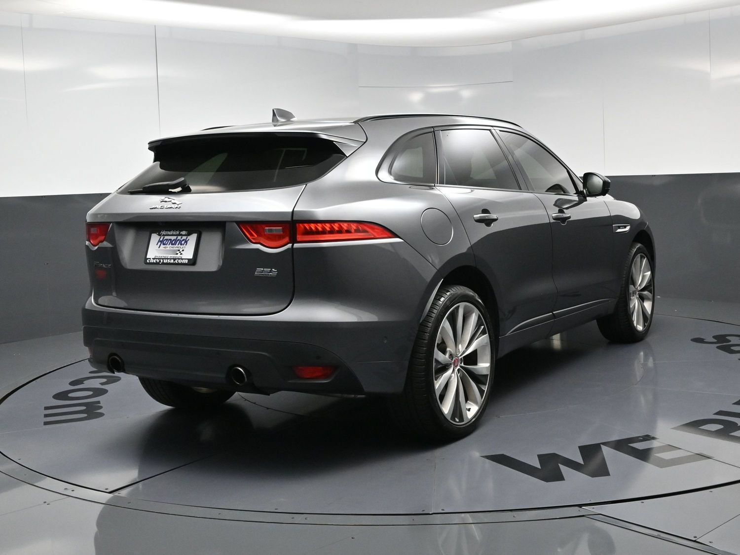 Used 2017 Jaguar F-PACE R-Sport AWD/4WD image 9
