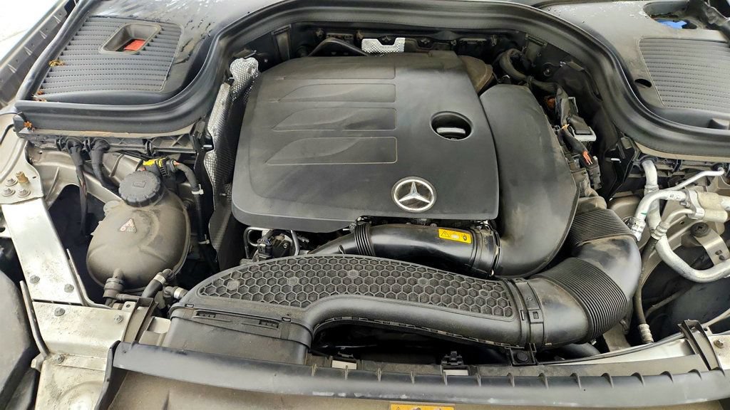 Used 2022 Mercedes-Benz GLC 300 4MATIC image 24