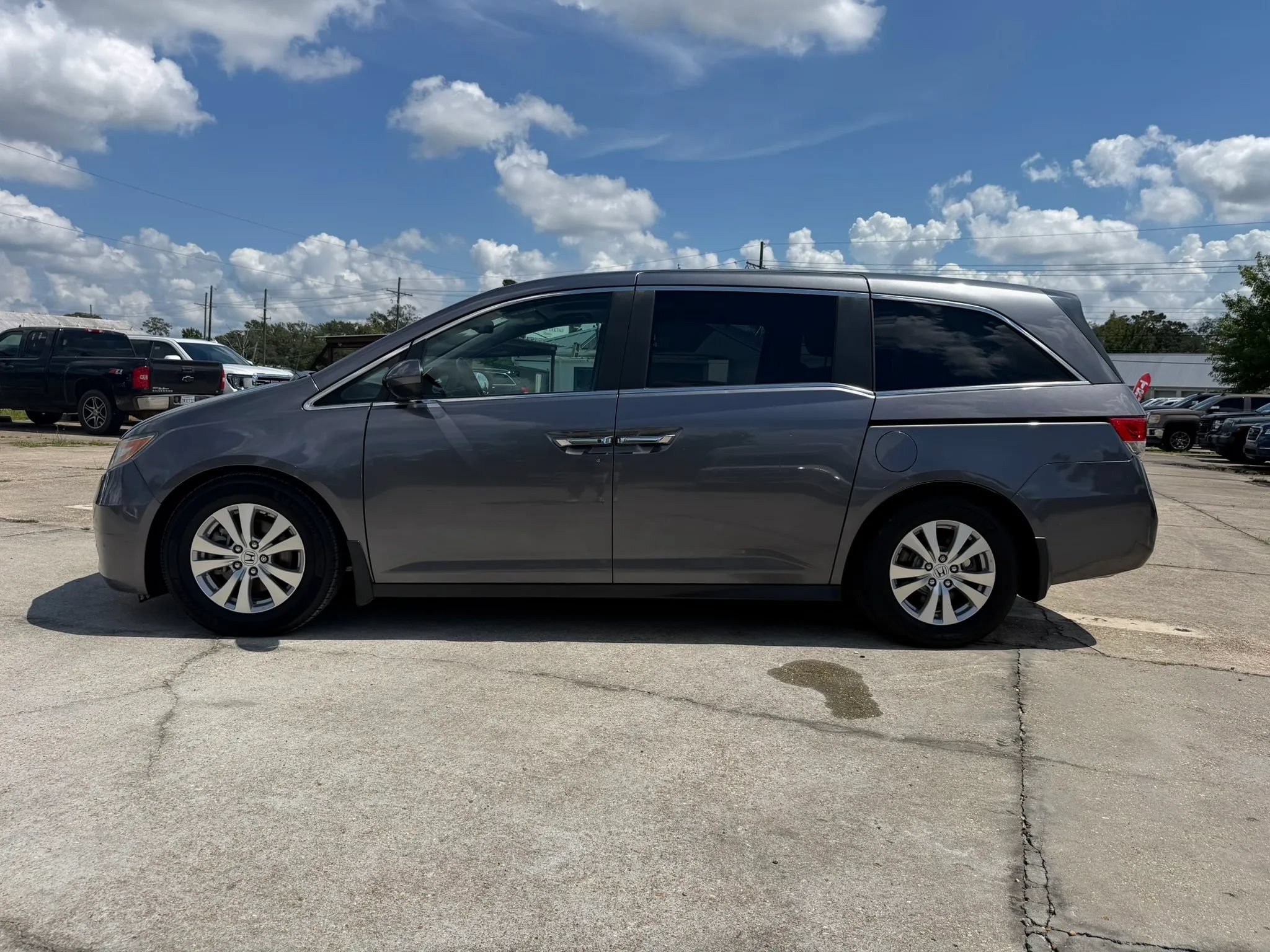 Used 2014 Honda Odyssey EX-L image 2