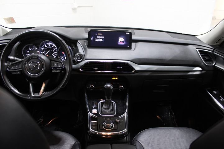 Used 2023 MAZDA CX-9 Touring image 2