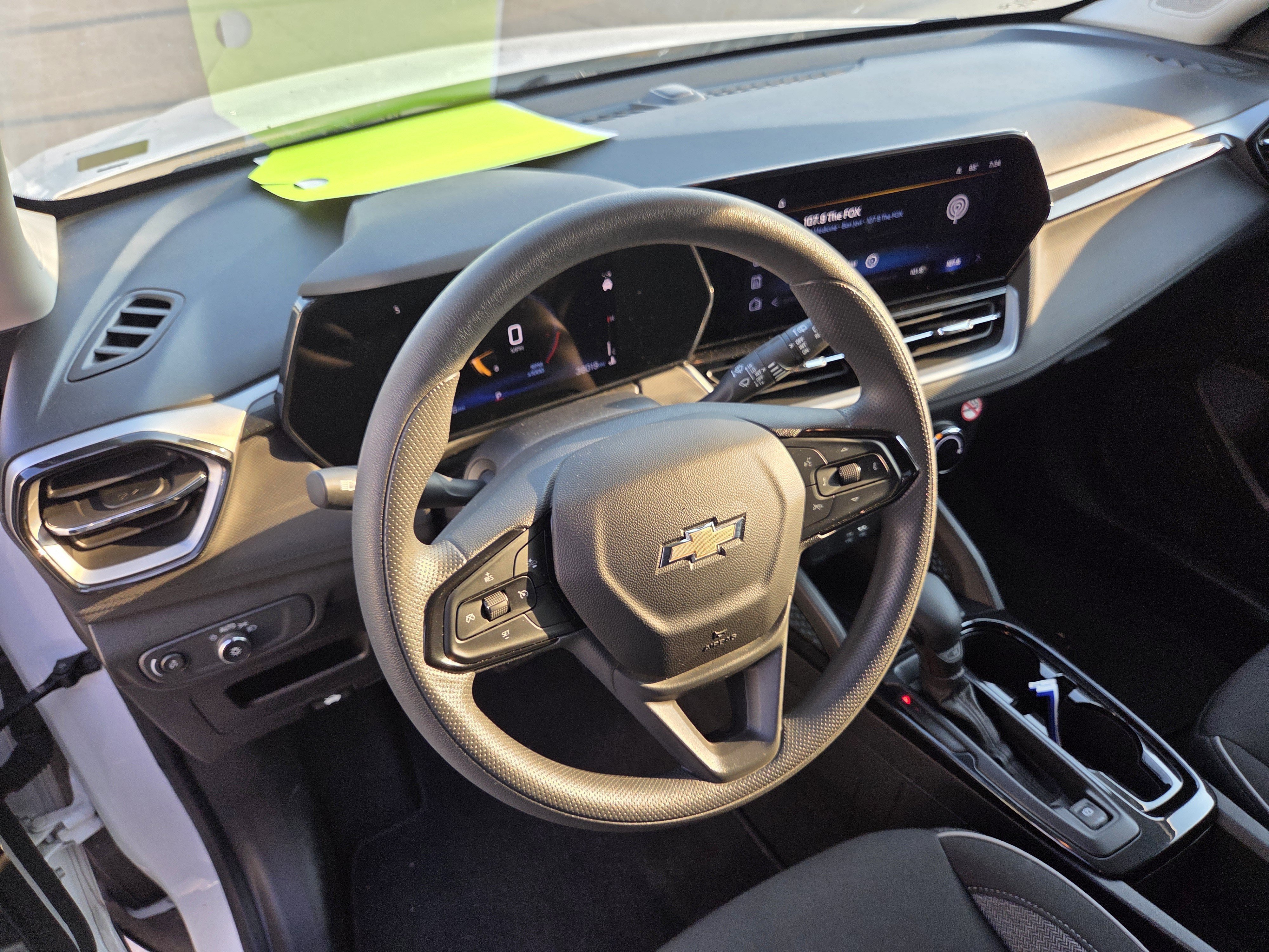 Used 2025 Chevrolet TrailBlazer LT FWD image 5