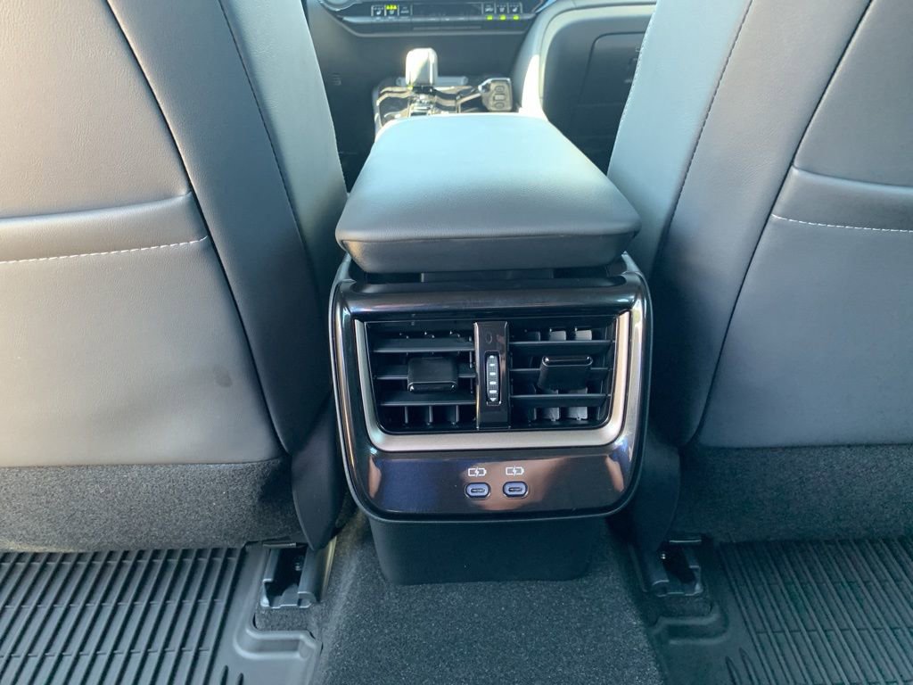 New 2025 Toyota Crown Signia image 14