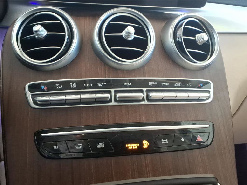 Used 2022 Mercedes-Benz GLC 300 4MATIC image 23