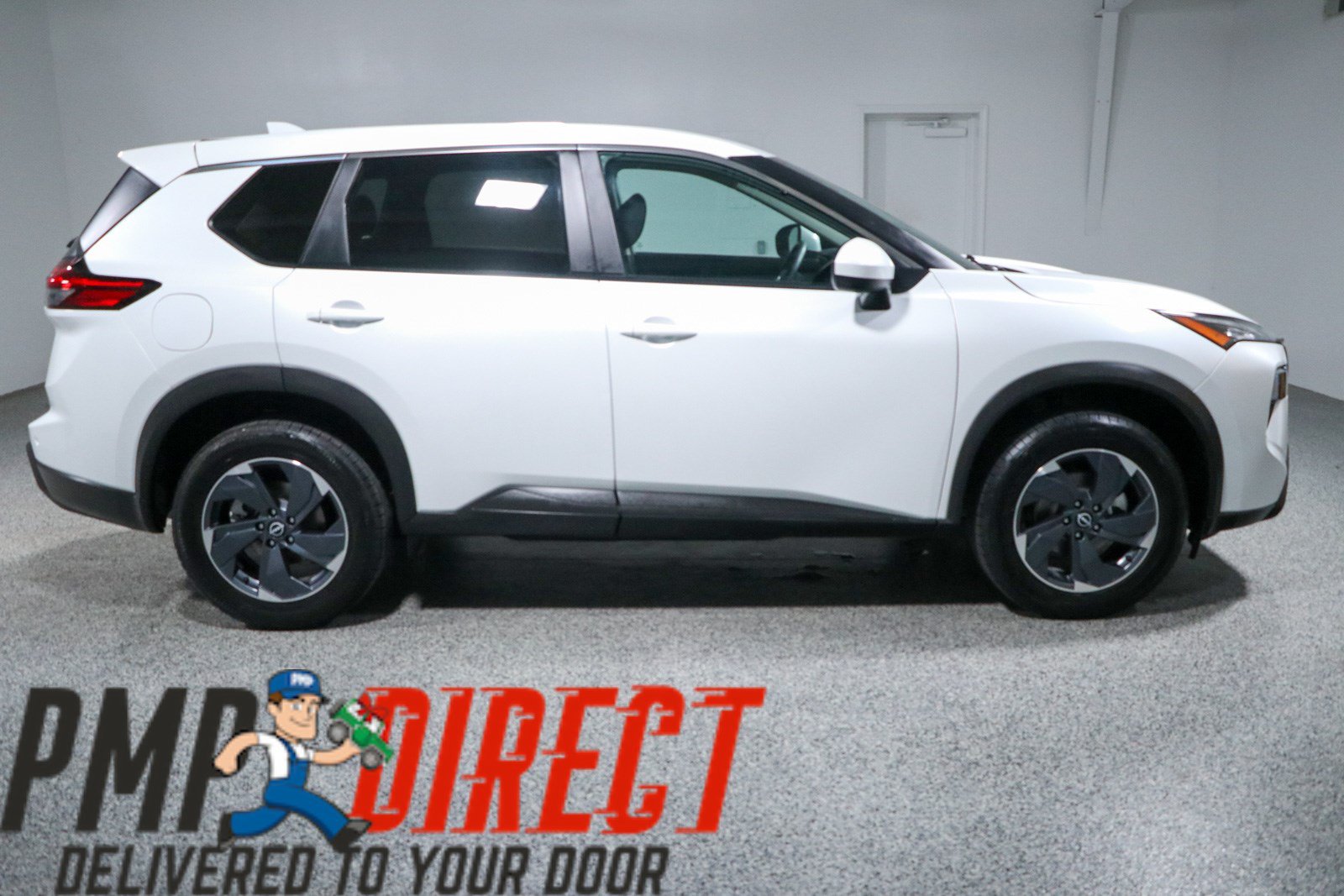 Used 2024 Nissan Rogue SV FWD image 6