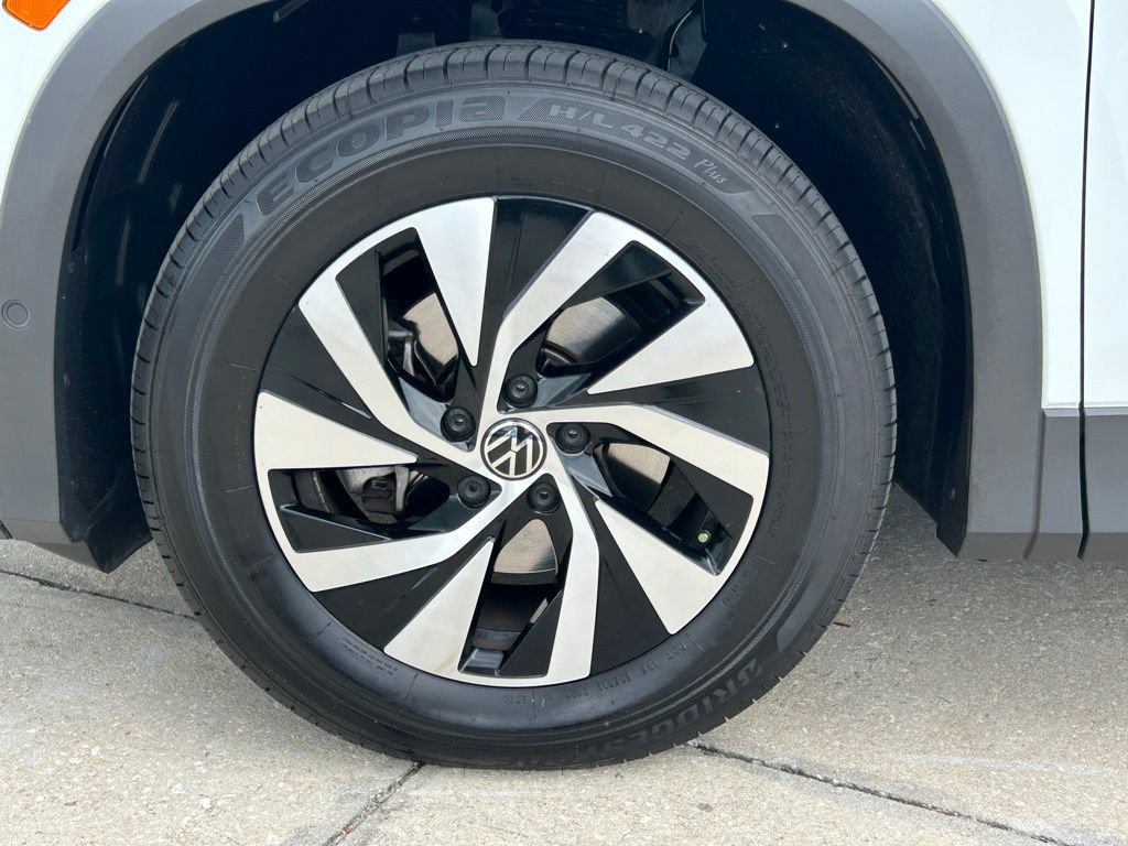 Certified 2026 Volkswagen Tiguan S FWD image 34