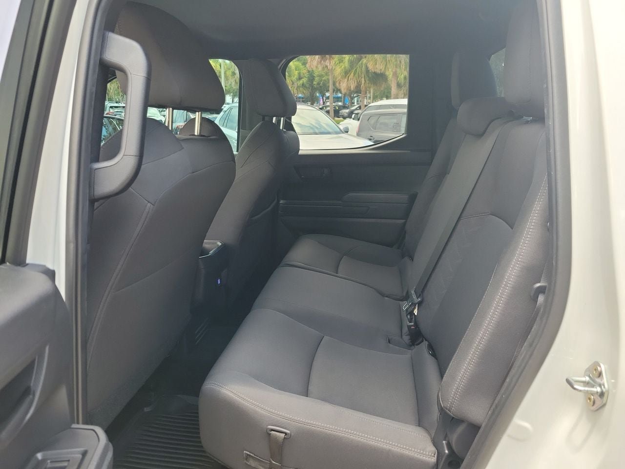 Used 2024 Toyota Tacoma SR5 AWD/4WD image 10
