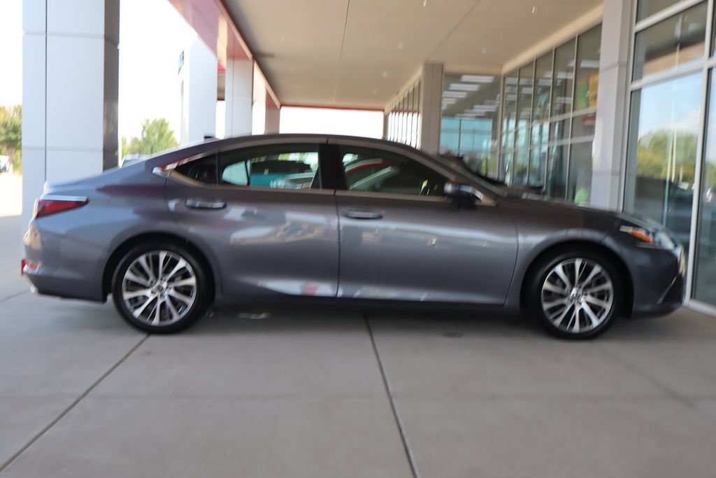 Used 2020 Lexus ES 350 w/ Premium Package FWD image 10