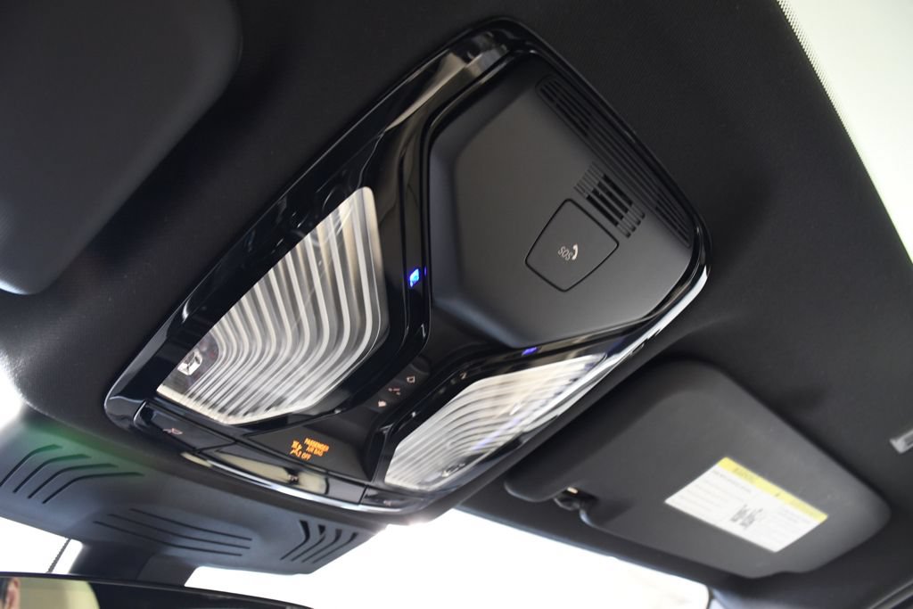 Used 2023 BMW X4 xDrive30i AWD/4WD image 34