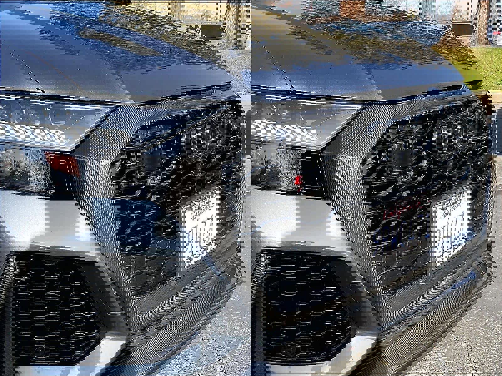 Used 2020 Audi RS Q8 w/ Carbon Optic Package image 32