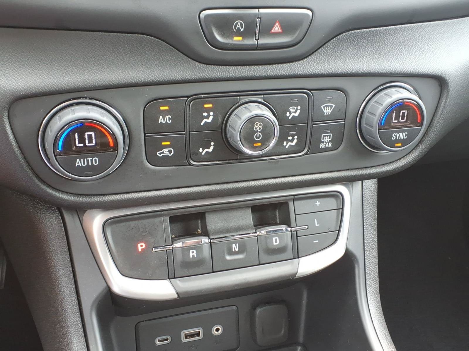 Used 2023 GMC Terrain SLE w/ Driver Convenience Package AWD/4WD image 20