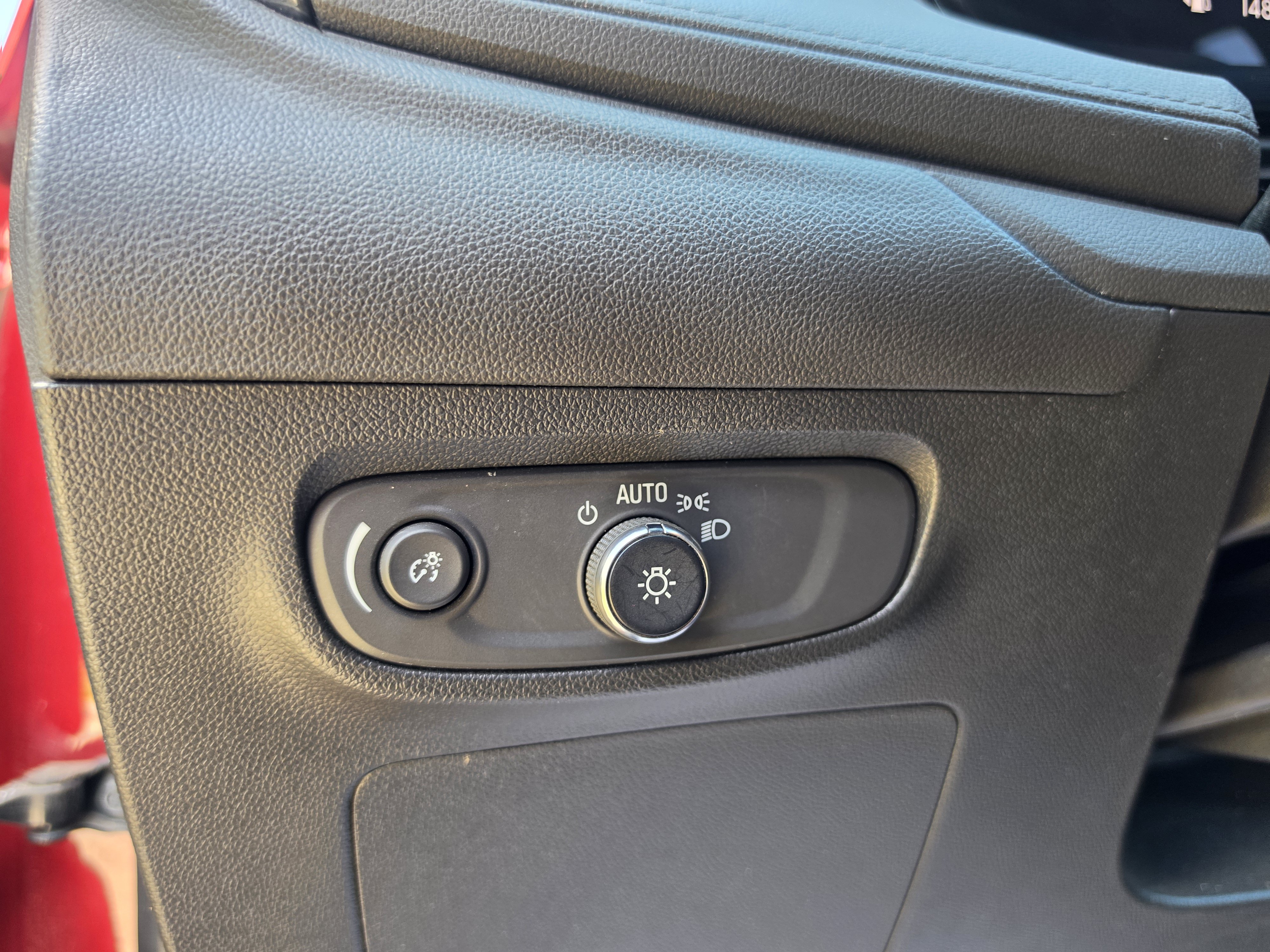 Used 2024 Buick Encore GX Avenir w/ Avenir Technology Package AWD/4WD image 18