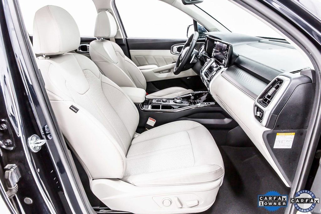 Used 2022 Kia Sorento SX Prestige w/ Panoramic Sunroof Package image 31