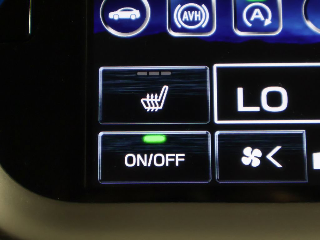 Used 2025 Subaru Legacy Premium AWD/4WD image 39