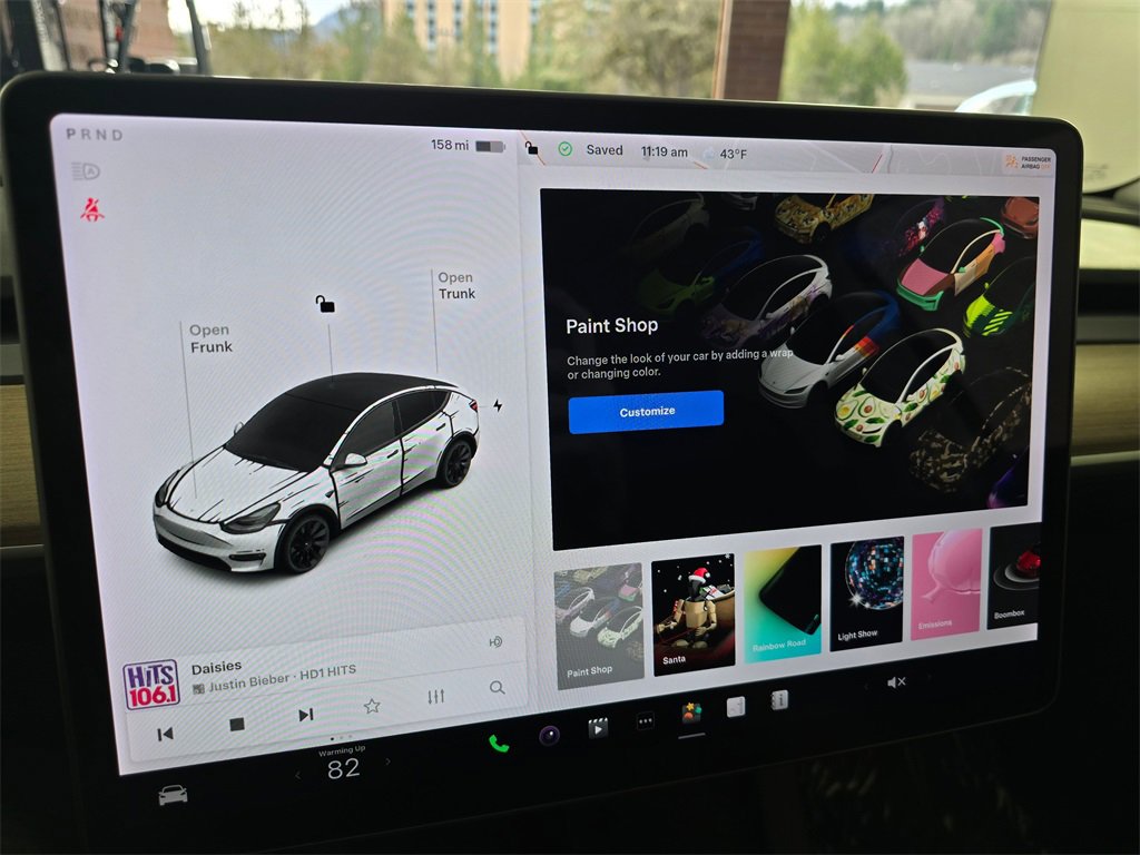 Used 2021 Tesla Model Y Long Range image 33