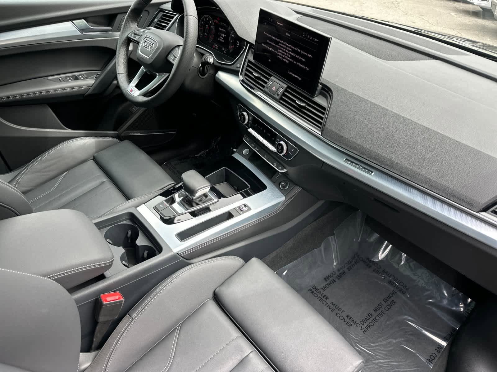 Used 2025 Audi Q5 2.0T Premium Plus w/ Premium Plus Package AWD/4WD image 16