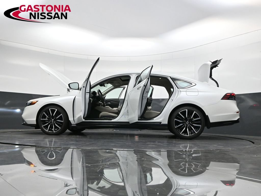 Used 2024 Honda Accord Touring image 43